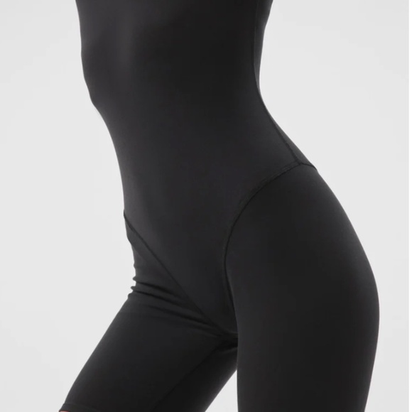 ALO Yoga Black Athletic Romper - Picture 5 of 13